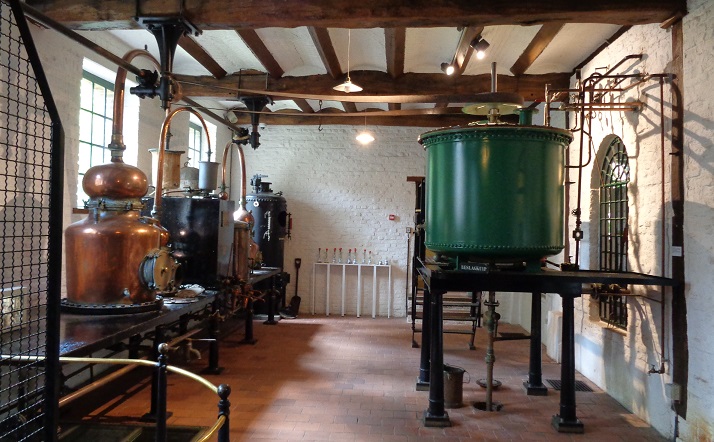 Distilleerderijen (1)